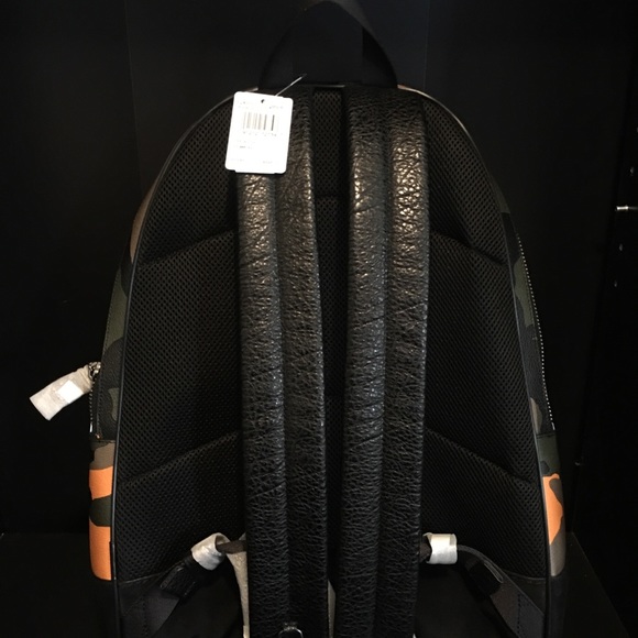 Authentic Coach Men’s Backpack - Picture 2 of 3